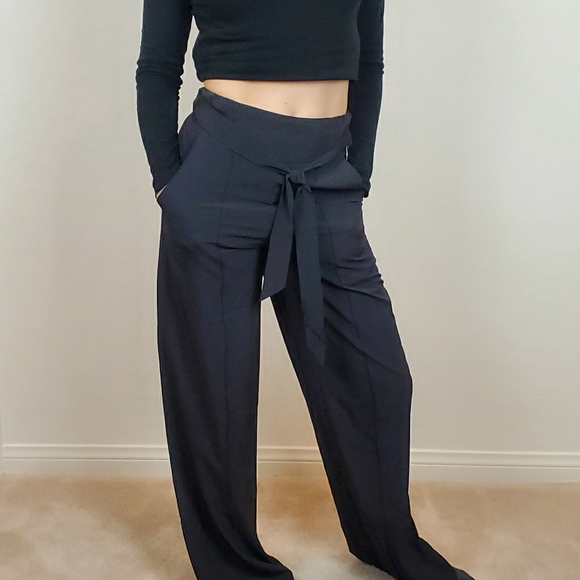 noir pant lululemon